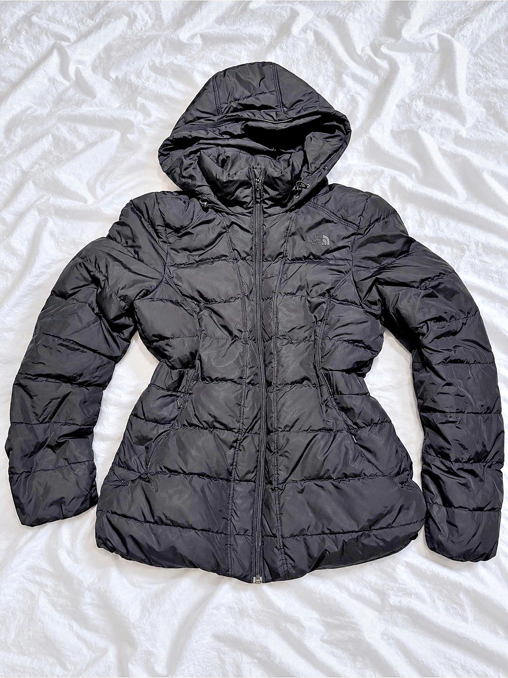 The North Face Women's Black Hooded Puffer Jacket Size Medium